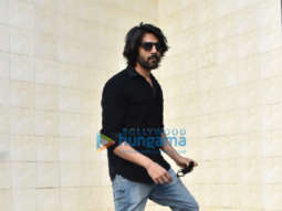 Photos: Kartik Aaryan snapped at Anees Bazmee’s office in Andheri