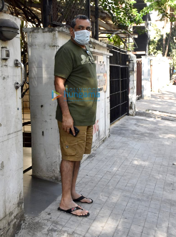 photos paresh rawal snapped at a clinic in juhu 1