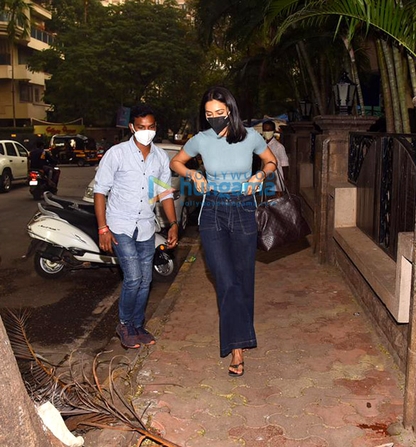 Photos: Rakul Preet Singh spotted in Bandra