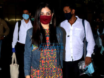Photos: Raveena Tandon, Shraddha Kapoor and Dimple Kapadia spotted at the airport