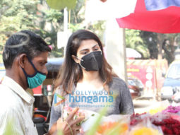 Photos: Rhea Chakraborty snapped during grocery shopping