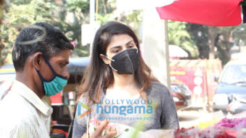 Photos: Rhea Chakraborty snapped during grocery shopping