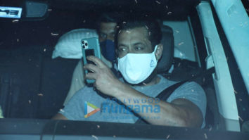 Photos: Salman Khan and Pragya Jaiswal snapped in Bandra