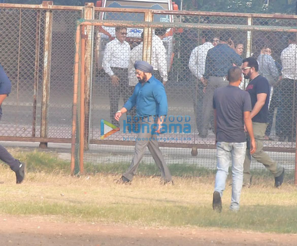 photos salman khan spotted for a shooting in bandra 6