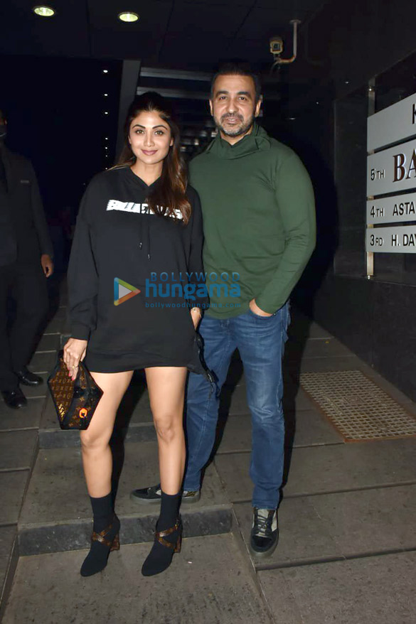 Photos: Shilpa Shetty and Raj Kundra spotted at Hakkasan in Bandra Photos: Shilpa Shetty and Raj Kundra spotted at Hakkasan in Bandra