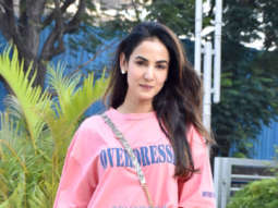 Photos: Sonal Chauhan snapped at a store in Juhu