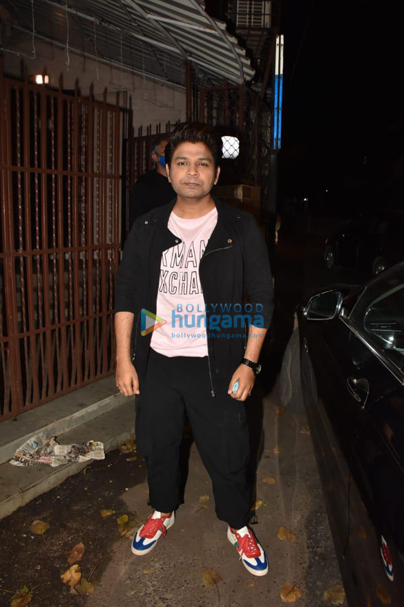photos tara sutaria ankit tiwari and mohit suri snapped at dubbing studio in bandra 1 2