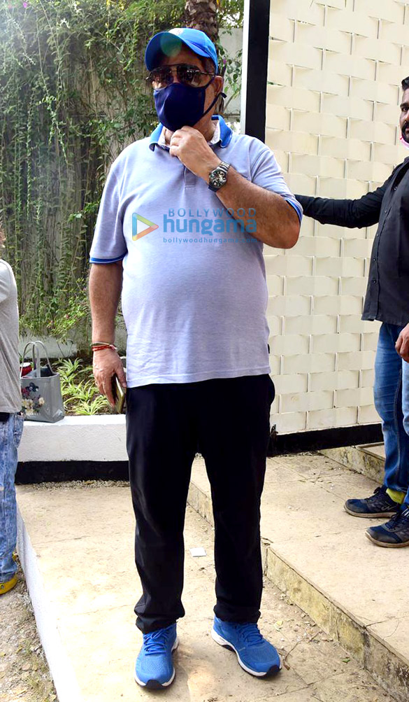 Photos: Varun Dhawan’s family arrives in Alibaug for the wedding Photos: Varun Dhawan’s family arrives in Alibaug for the wedding