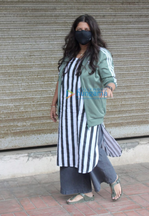photos vicky kaushal and zoya akhtar snapped in bandra 2