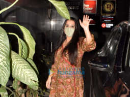 Photos: Vidya Balan snapped in Khar