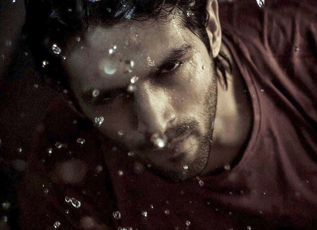 Revealed: Kartik Aaryan gets an additional Rs. 7 crores to agree for a direct to OTT release of Dhamaka Revealed: Kartik Aaryan gets an additional Rs. 7 crores to agree for a direct to OTT release of Dhamaka