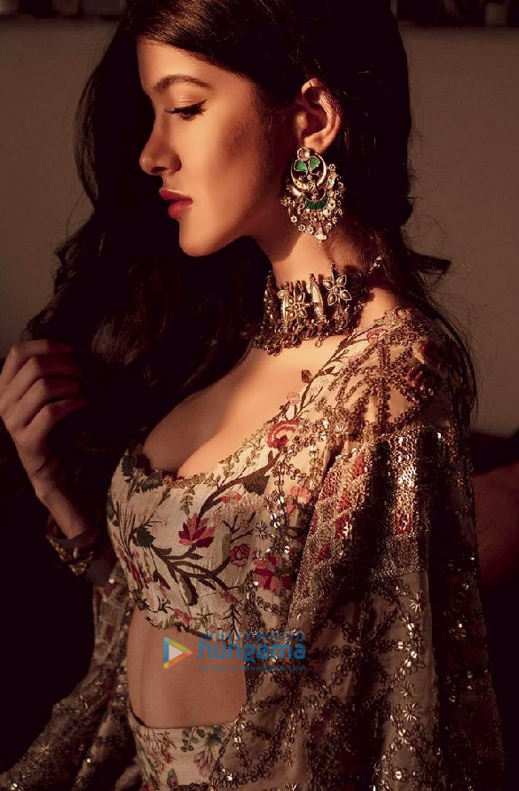 shanaya 18