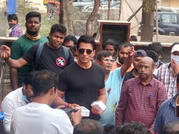 Sonu Sood gifts mobile phones to 100 crew members