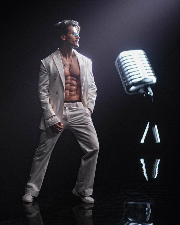 Tiger Shroff flaunts his ab-tastic physique in the teaser photo of his upcoming single 'Casanova'