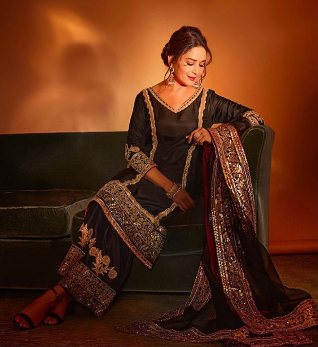 Madhuri Dixit exudes royalty in shades of black Manish Malhotra attire for Dance Deewane Madhuri Dixit exudes royalty in shades of black Manish Malhotra attire for Dance Deewane