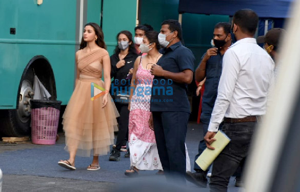 Photos: Alia Bhatt snapped at Flimcity Photos: Alia Bhatt snapped at Flimcity