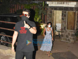 Photos: Arjun Kapoor and Malaika Arora spotted at Kareena Kapoor Khan’s house in Bandra