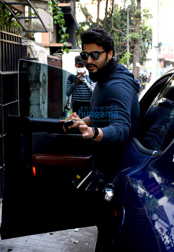Photos: Arjun Kapoor spotted outside a clinic in Juhu