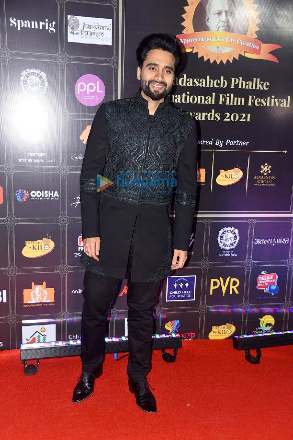 photos celebs grace the dadasaheb phalke international film festival awards 2021 0887 6