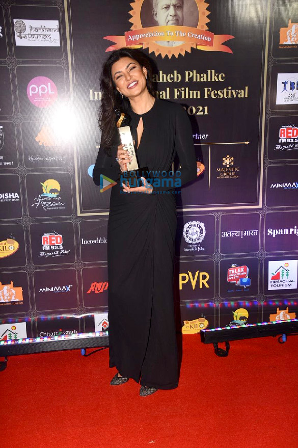 photos celebs grace the dadasaheb phalke international film festival awards 2021 2525 1