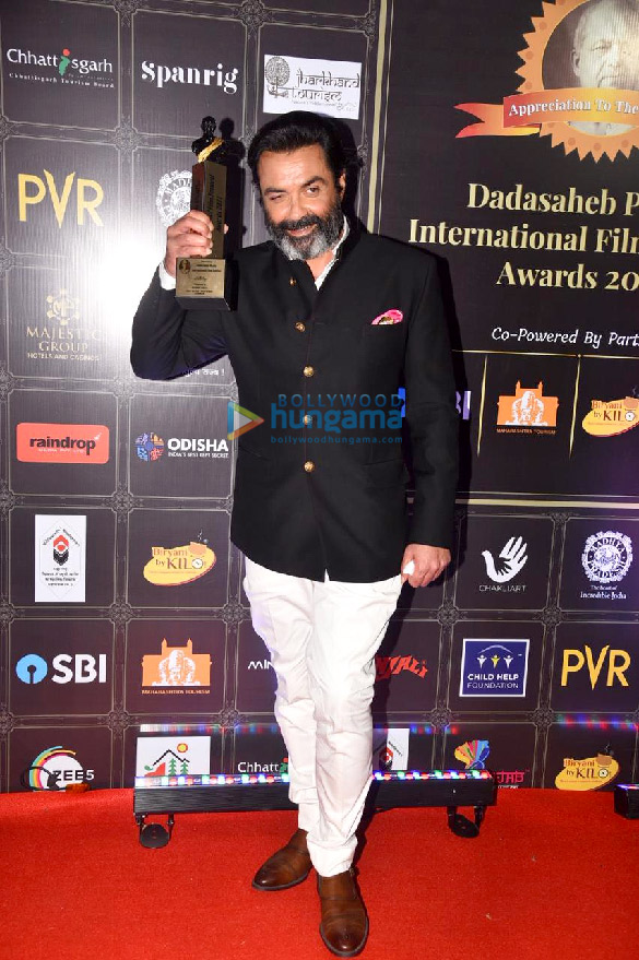 photos celebs grace the dadasaheb phalke international film festival awards 2021 2525 3