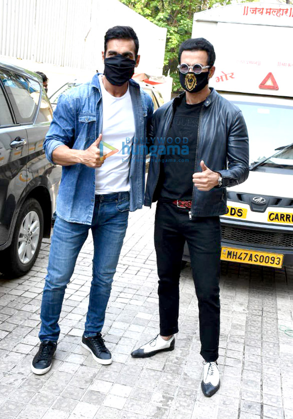 photos celebs snapped at mumbai saga trailer launch 6