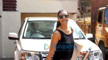 Photos: Daisy Shah, Yami Gautam, Anjini Dhawan and others snapped in Bandra