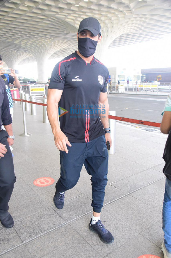 photos john abraham karan johar and masaba gupta snapped at the airport 1