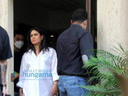 Photos: Kareena Kapoor Khan spotted in Bandra