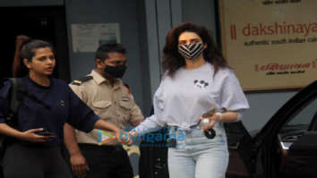 Photos: Karishma Tanna and Ishita Dutta snapped in Juhu