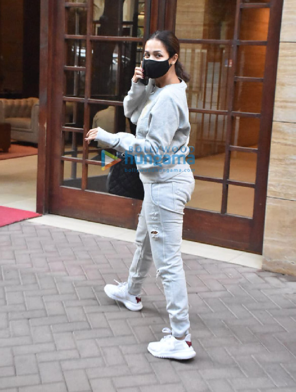 photos malaika arora spotted in bandra 2 10