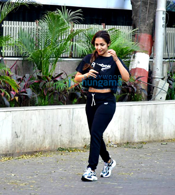 photos malaika arora steps out for a walk in pali hill 1