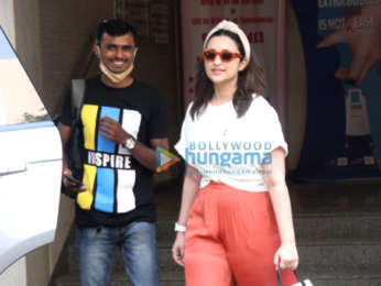 Photos: Parineeti Chopra snapped at a clinic in Bandra