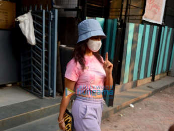Photos: Patralekha snapped shopping in Andheri