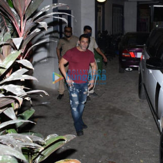 Photos: Salman Khan snapped in Bandra