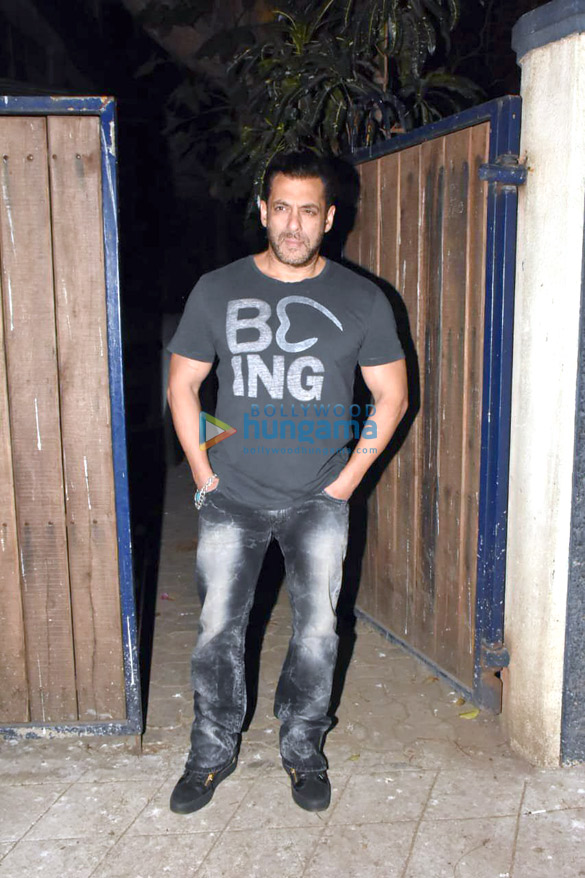 Photos: Salman Khan spotted at a recording studio in Bandra