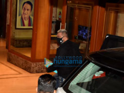 Photos: Sanjay Dutt snapped in Bandra
