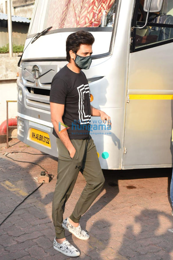 photos shraddha kapoor siddhant kapoor and others snapped at flimcity 4