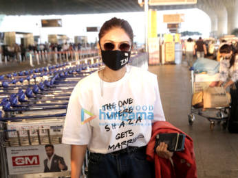 Photos: Shraddha Kapoor, Varun Dhawan, Amyra Dastur and others snapped at the airport