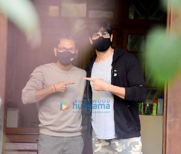 photos sidharth malhotra and vishnu varadhan spotted at a dubbing studio in bandra 1