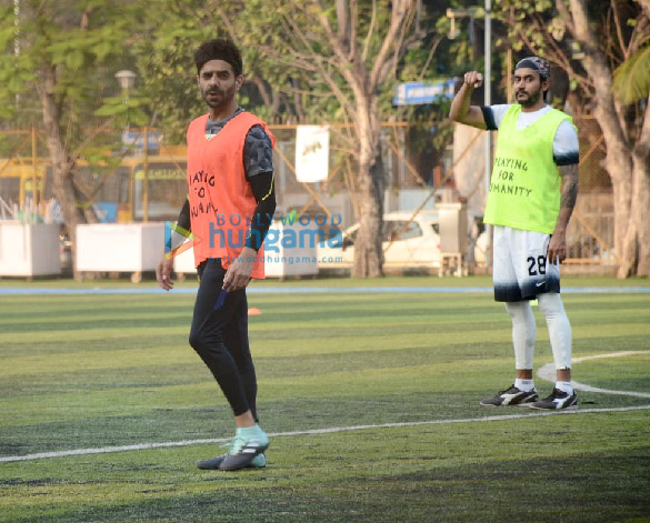 photos tiger shroff aparshakti khurana and others spotted at a jamnabai ground in juhu 5