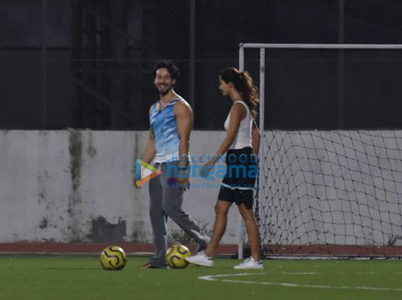 photos tiger shroff and disha patani snapped at football ground in bandra 2