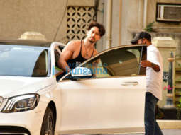 Photos: Tiger Shroff spotted at Disha Patani’s house
