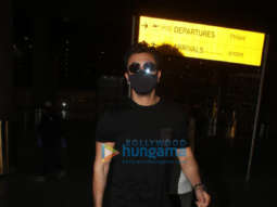 Photos: Warina Hussain, Ranbir Kapoor, Hansika Motwani and others snapped at the airport