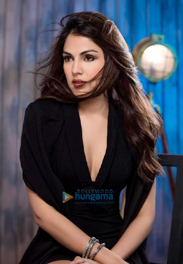 rhea chakraborty 7 2