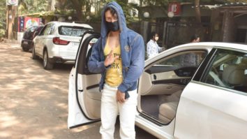 Tiger Shroff spotted at a dubbing studio in Juhu