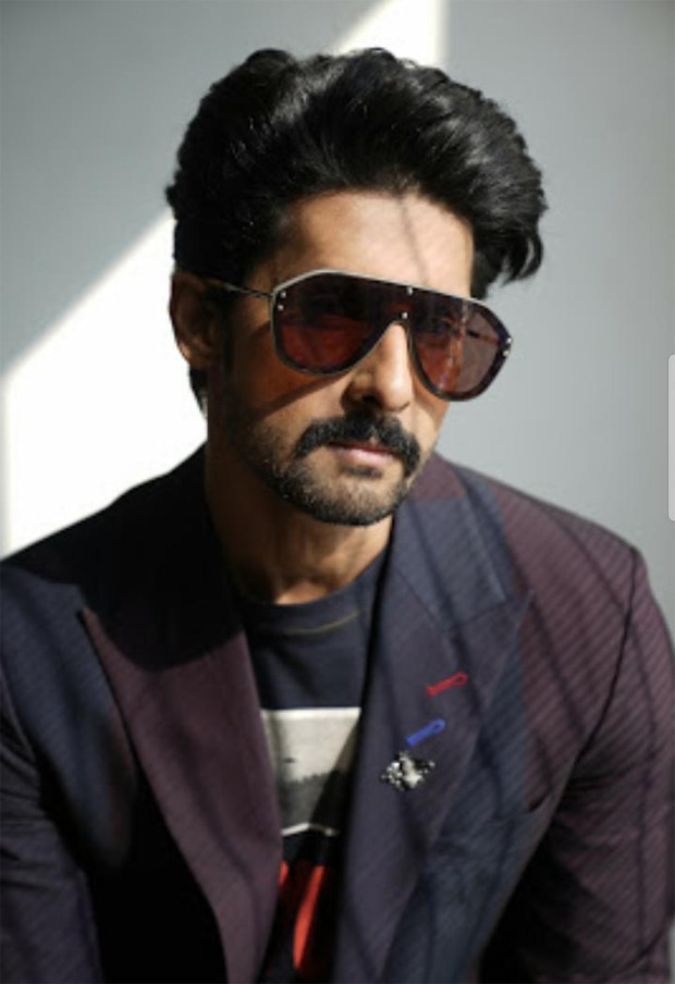 Ravi Dubey teases new look for his upcoming project