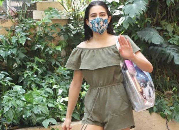 Sara Ali Khan visits Saif Ali Khan and Kareena Kapoor Khan’s newborn; arrives with gifts for mother and baby