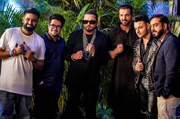 Yo Yo Honey Singh is all set to get you dancing with Mumbai Saga's first song 'Shor Machega' Yo Yo Honey Singh is all set to get you dancing with Mumbai Saga's first song 'Shor Machega'