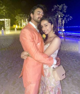 INSIDE VIDEOS: Shraddha Kapoor grooves to beats of ‘Kamariya’ and gives an emotional speech at cousin Priyank Sharma’s wedding 